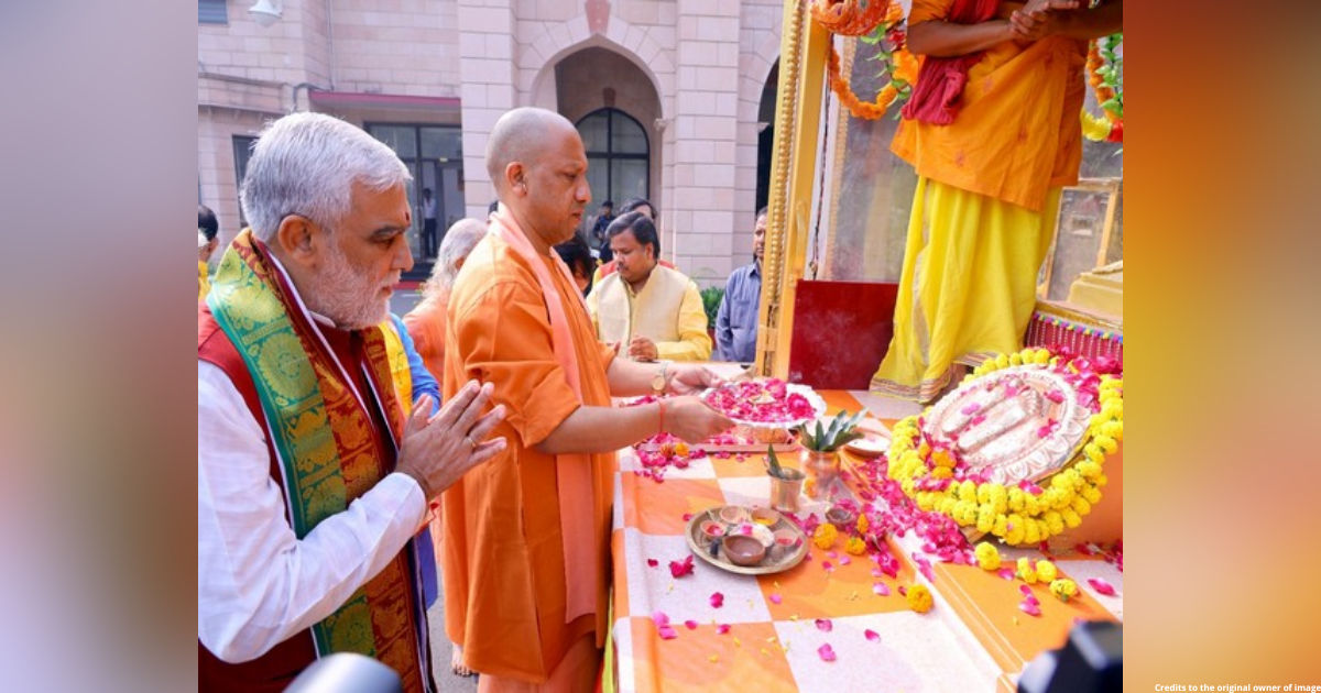 CM Yogi performs pujan of 'Shri Ram Charan Paduka,' flags off chariot for yatra
